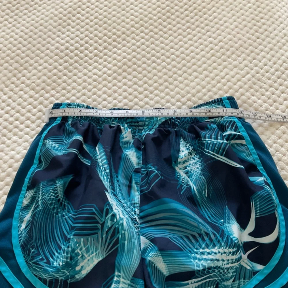 Nike Tempo‎ Running/Athletic Shorts - Blue Abstract Print - Size Small